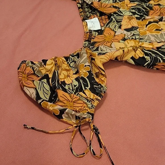 Dee Dee Floral Puff Sleeve Dress, Size Large - Picture 3 of 5